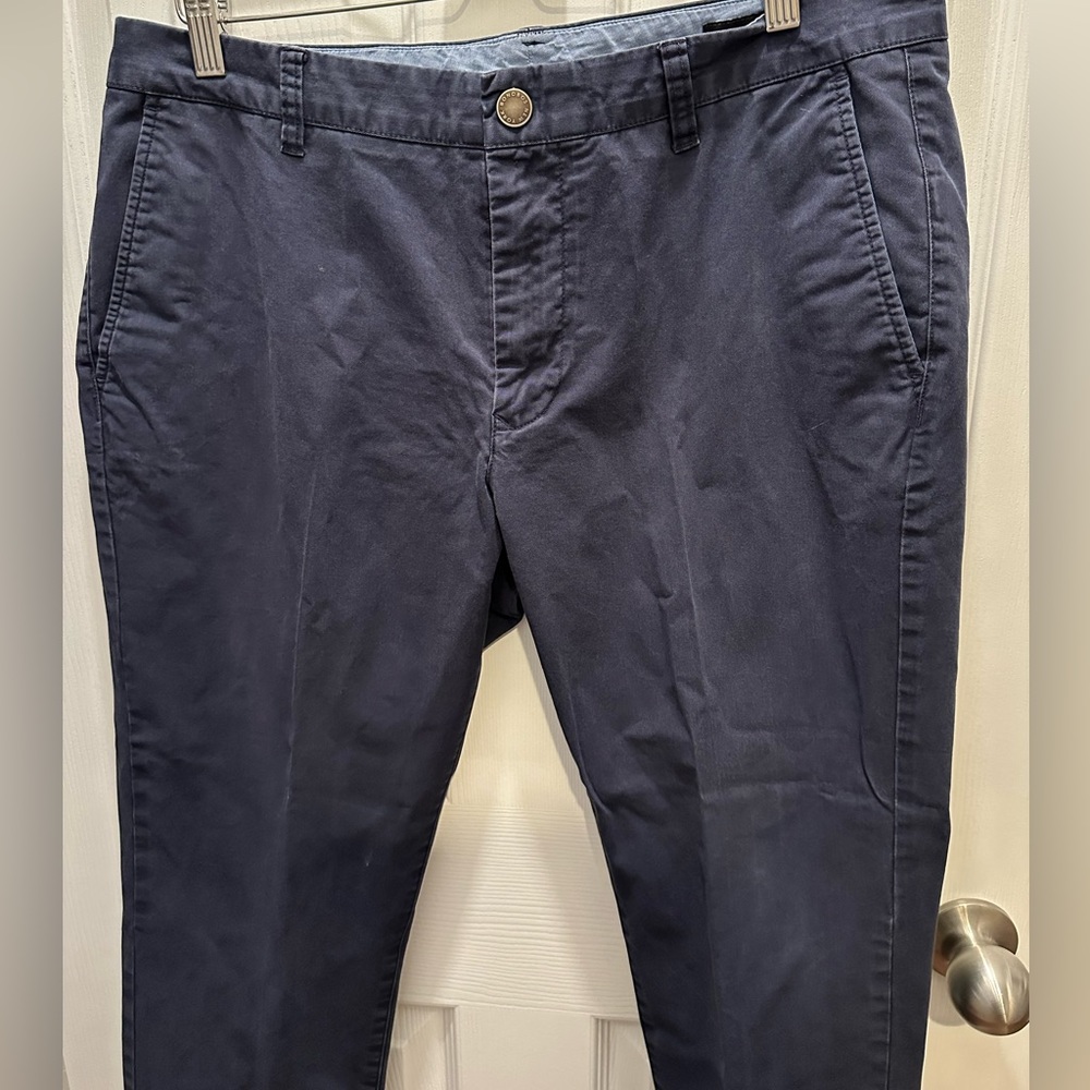 Bonobos navy chinos. Size 35/30.